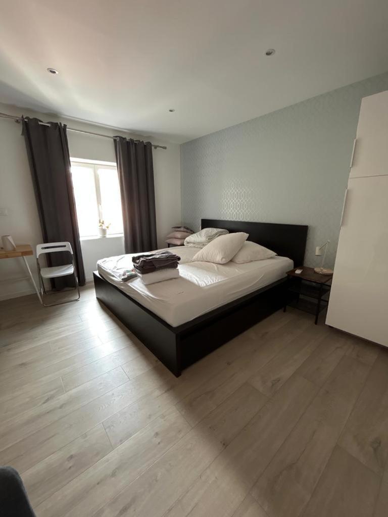 Tour D'Auvergne - Appartements En Plein Centre Ville, Proche De La Cathedrale Et De La Place De Jaude Clermont-Ferrand Extérieur photo